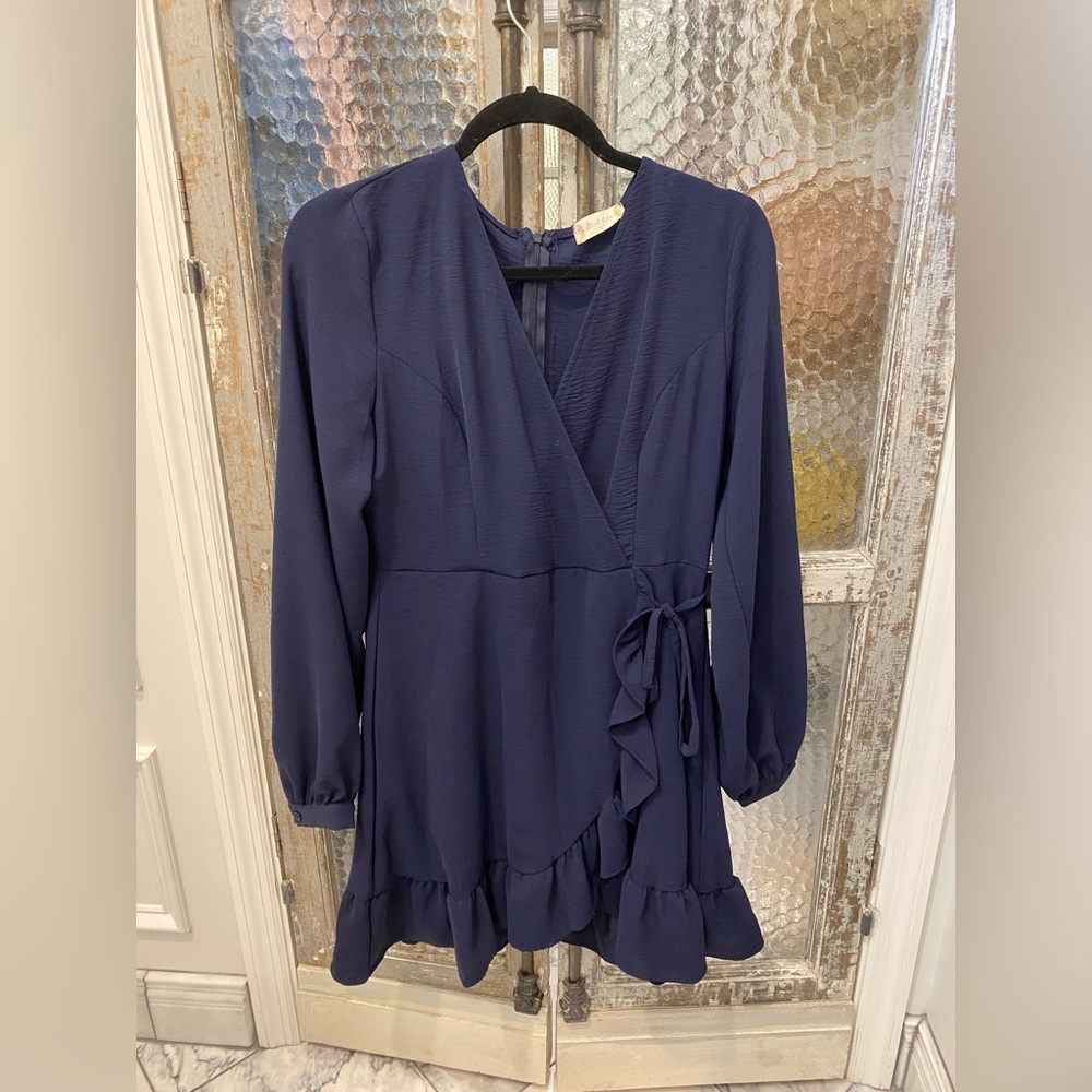 Altard State V Neck Dress, Mid-length, Navy, Size Large, NWOT, perfect condition